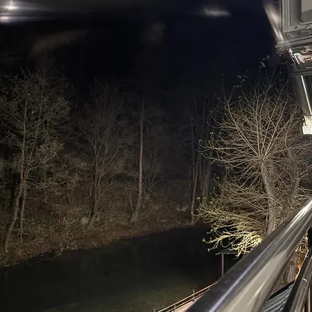 & Restaurant Lasva موتيل